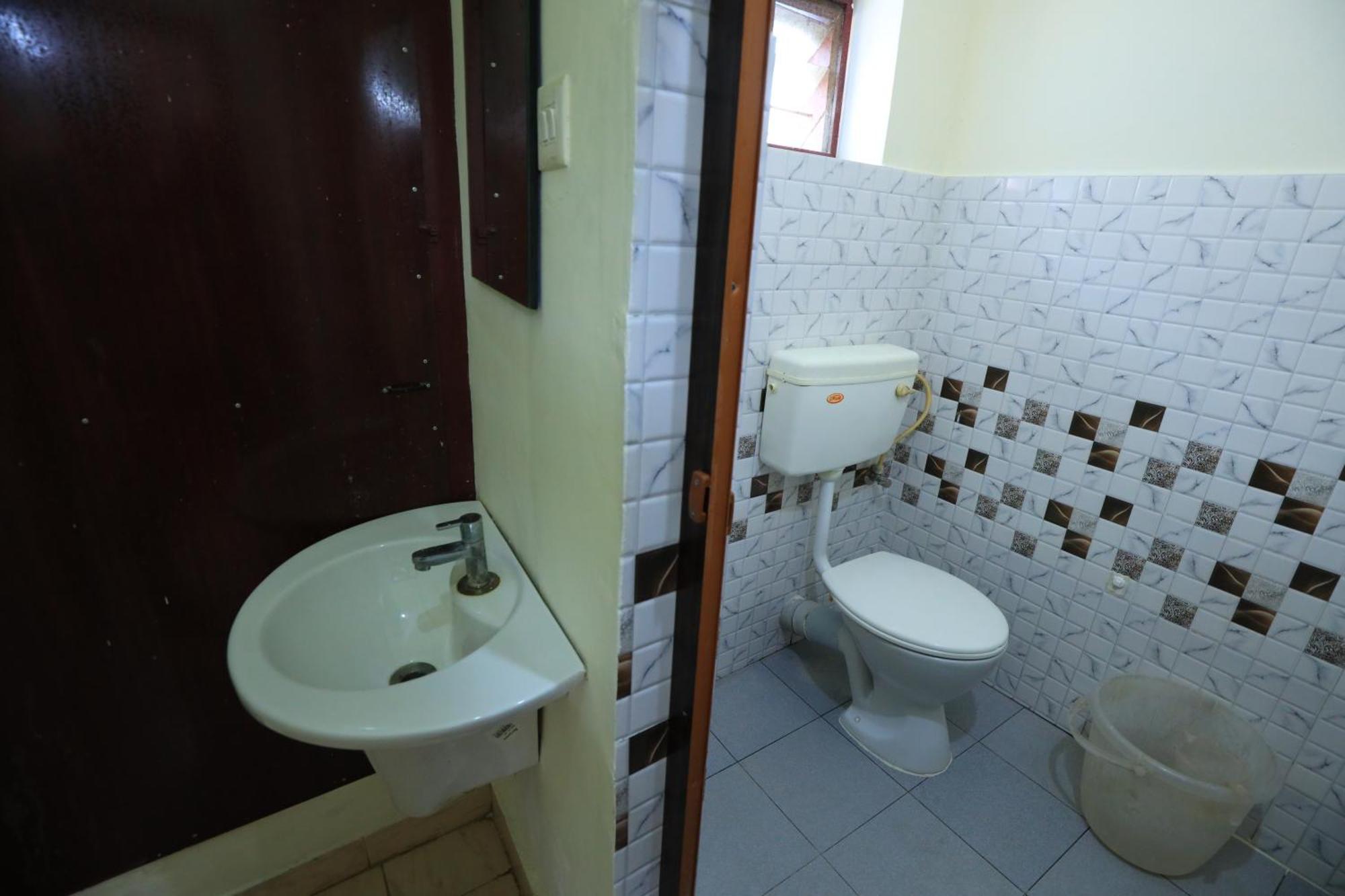 Hotel Gamas Inn Thiruvananthapuram Exterior photo